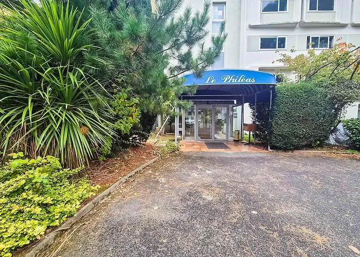 Affaires Et Detente Proche Nantes * 卡尔克富